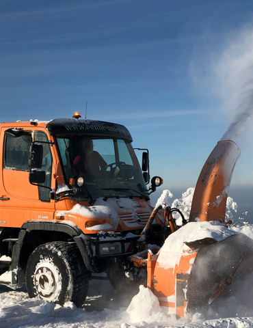MUNICIPAL MACHINERY